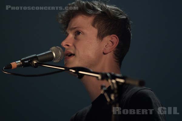 PERFUME GENIUS - 2012-09-13 - PARIS - Cafe de la Danse - 